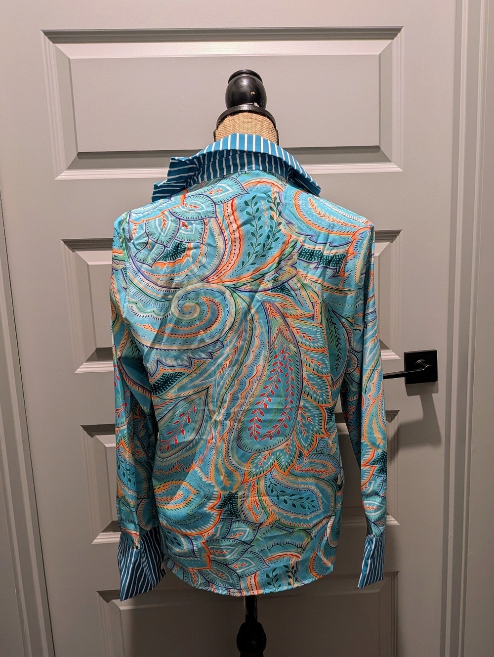 Vibrant Turquoise Paisley Long sleeve Blouse - Picture 4 of 5